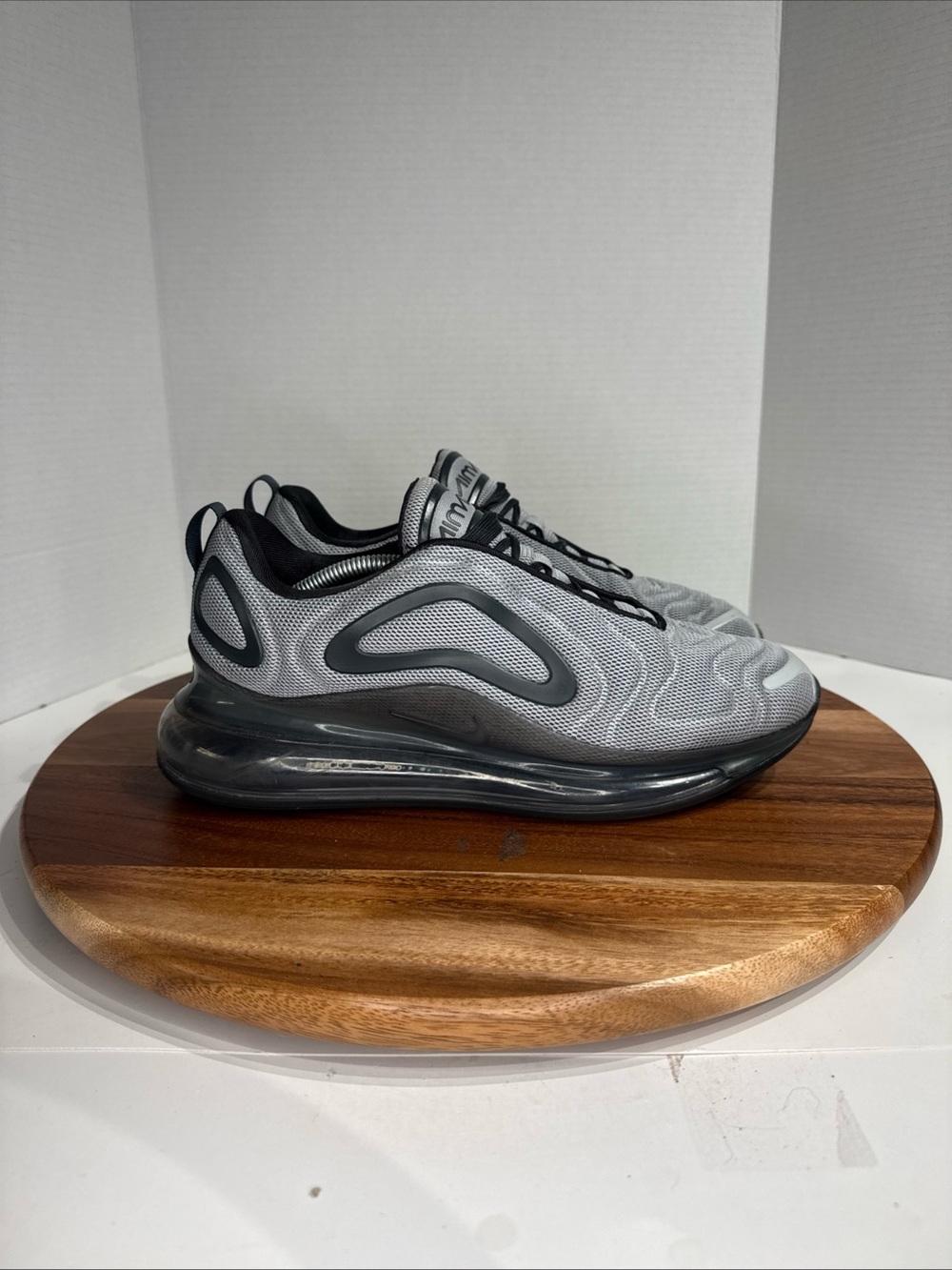Nike Sneakers Air Max 720 AO2924-012 Grey Textile Lace-Up Men’s Size 10